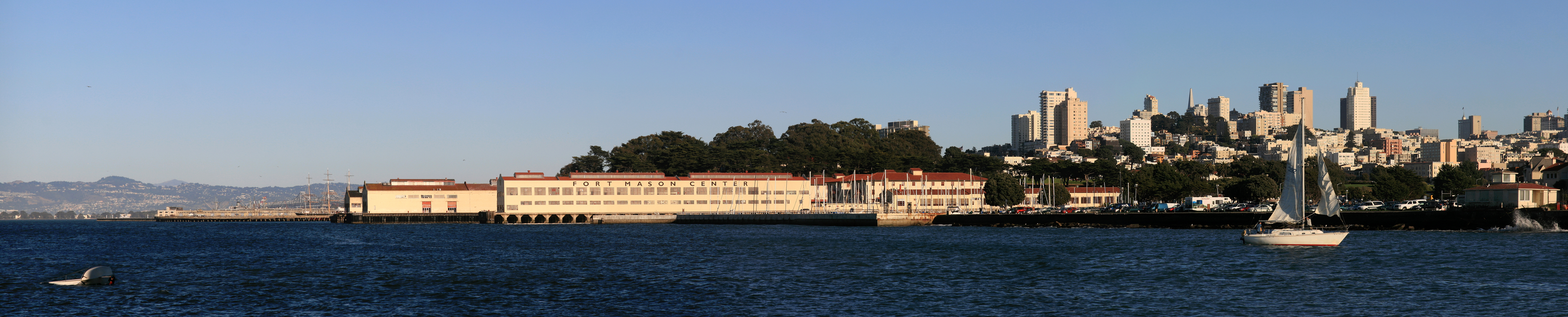 Fort_Mason_Center_and_Downtown_San_Francisco